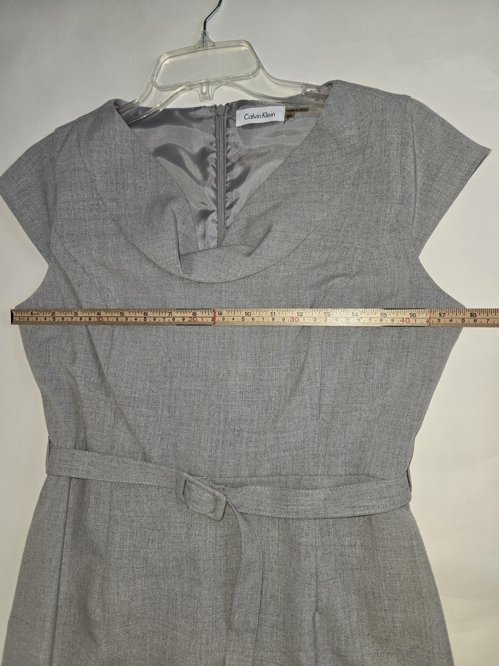 Calvin Klein Taylored Light Gray Cow-Neck Cap Sleeve Shealth Midi Dress 8P - Picture 9 of 13